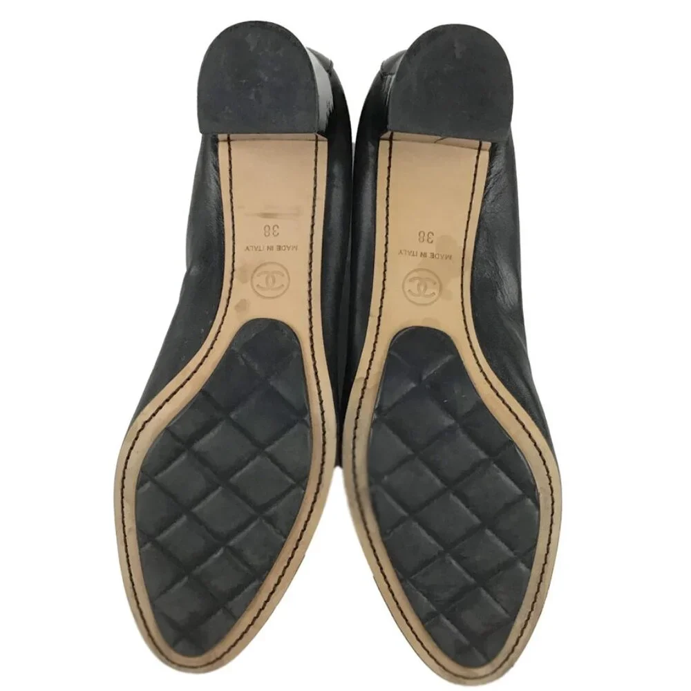Chanel Spirit Interlocking CC Logo Pumps